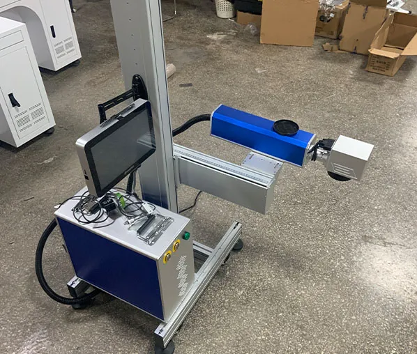 Flying fiber laser marking machine