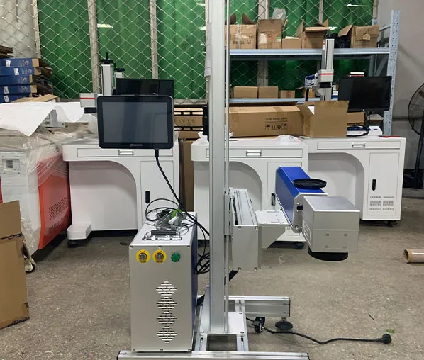 Flying fiber laser marking machine