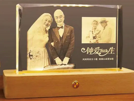 Crystal laser internal engraving machine