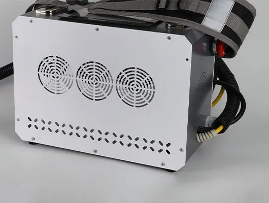 Backpack laser cleaning machine